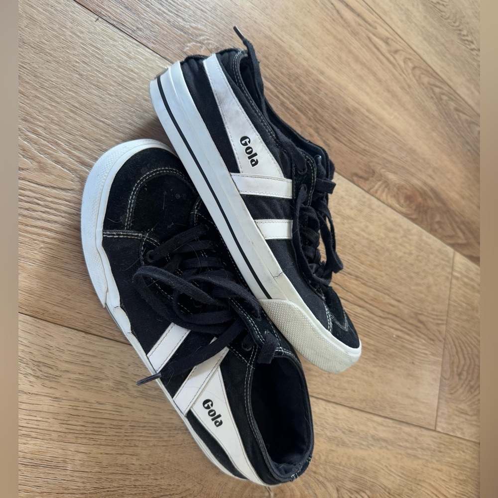 Gola Black and White Low-Top Sneakers
